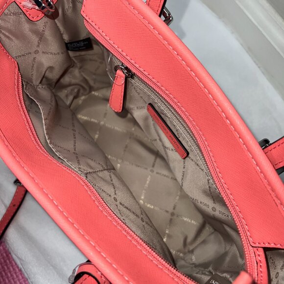 NEW! Michael Kors Extra Small Tote Bag - Picture 13 of 16